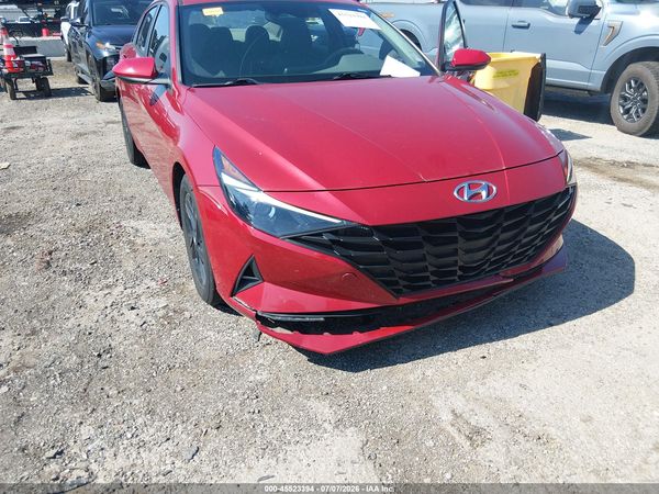 2022 HYUNDAI ELANTRA SEL