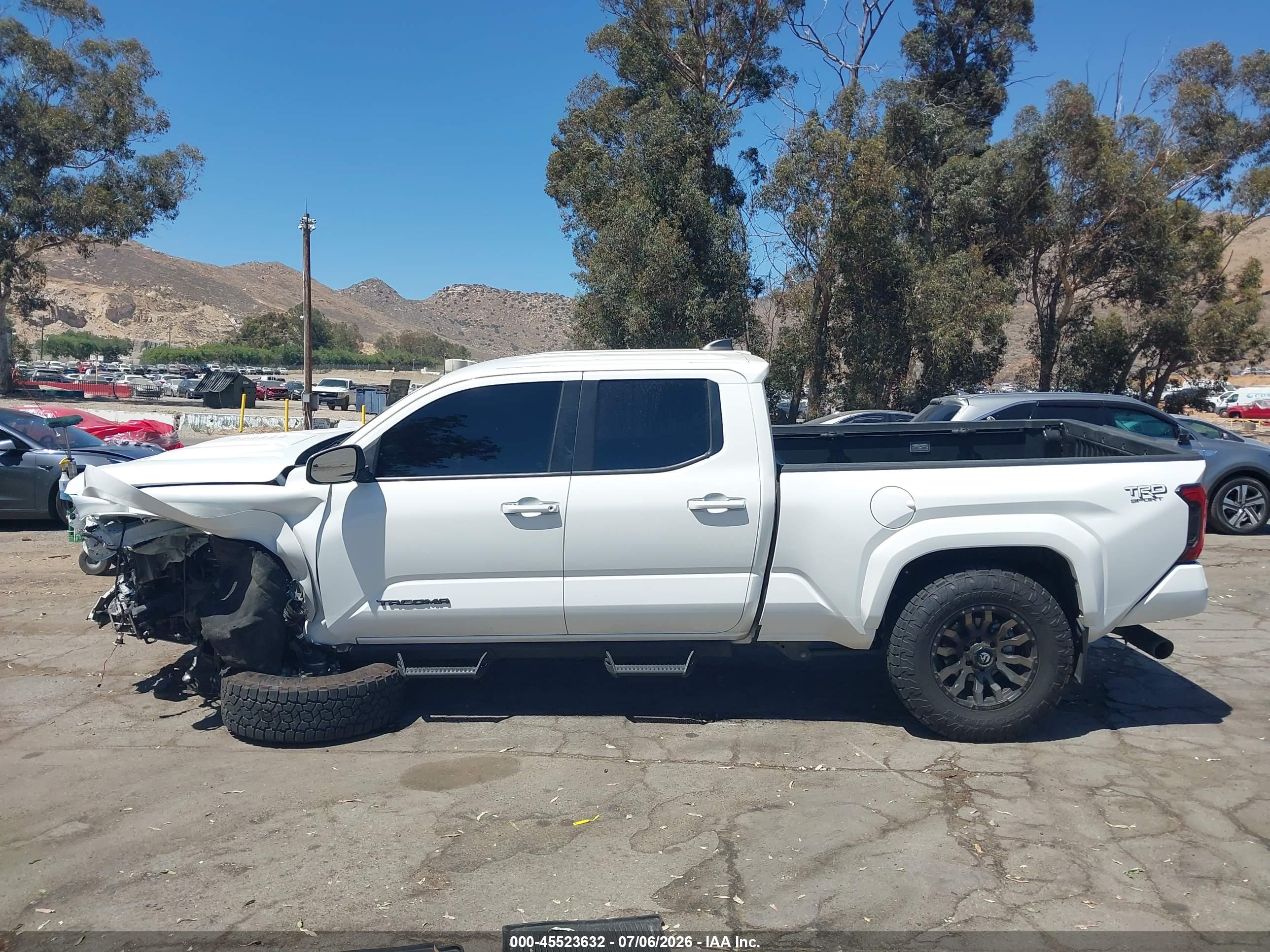2024 TOYOTA TACOMA TRD SPORT