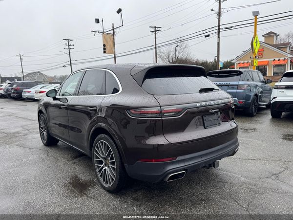 2021 PORSCHE CAYENNE