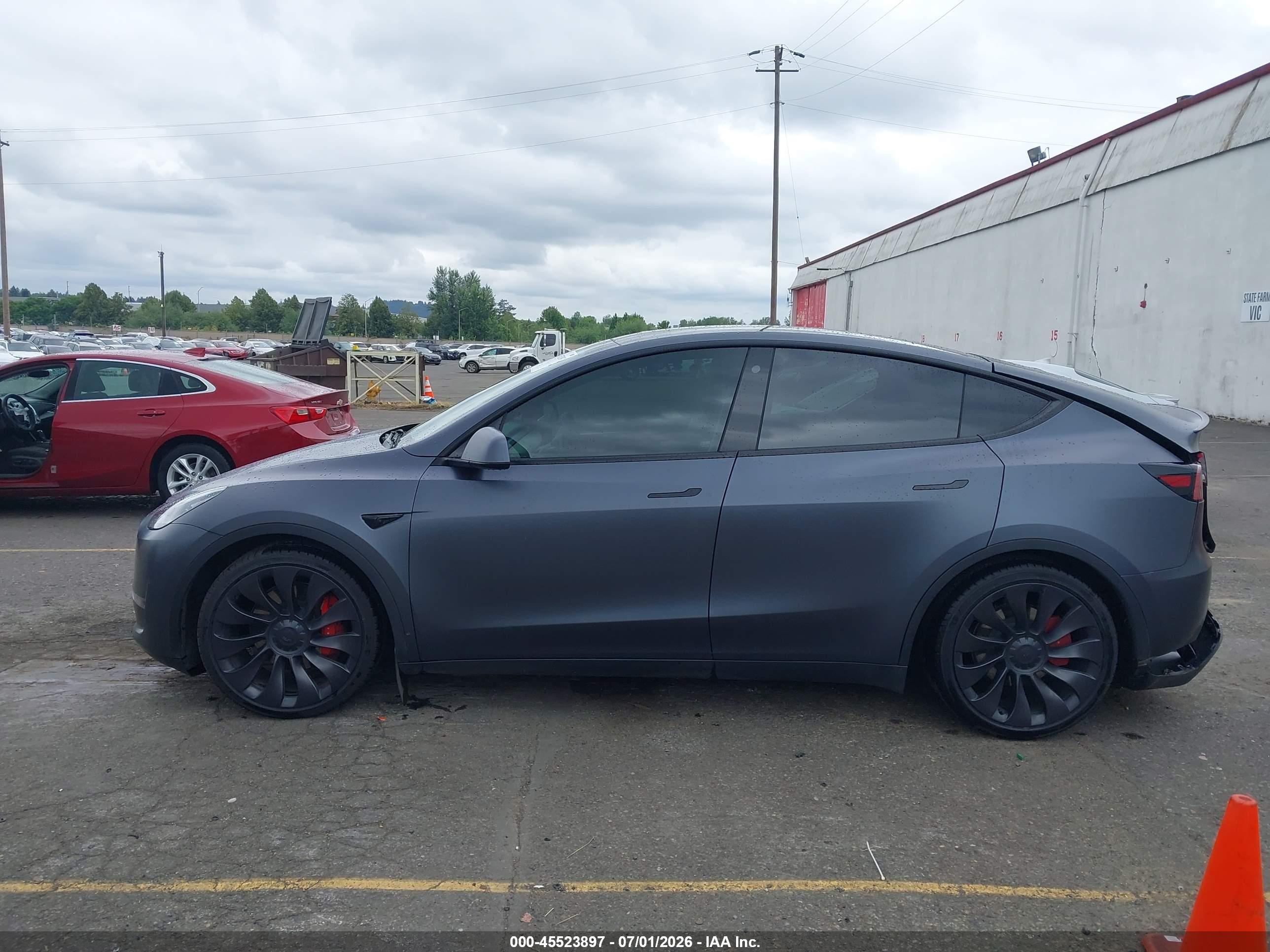 2023 TESLA MODEL Y