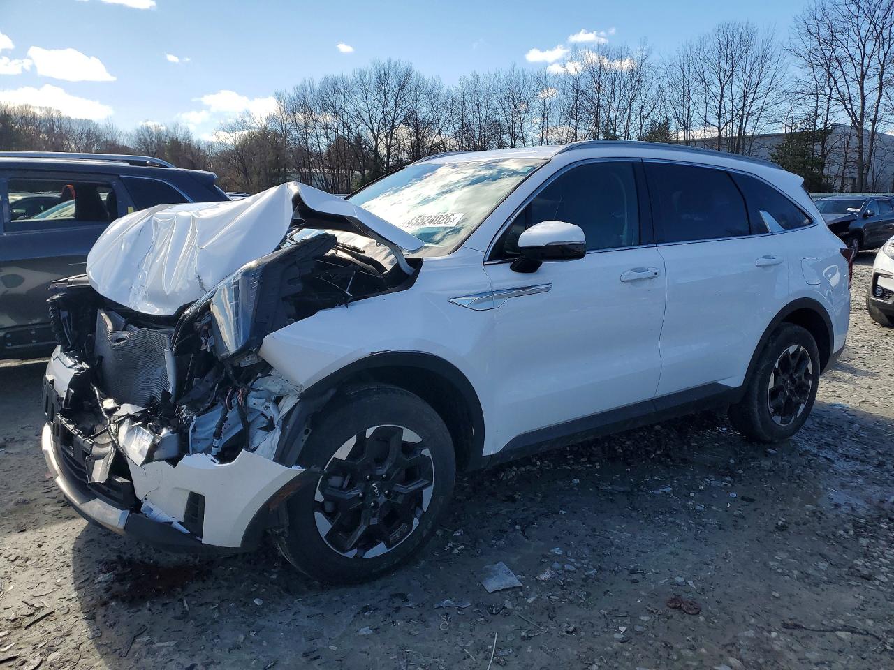2025 KIA SORENTO
