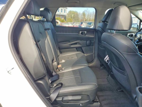 2025 KIA SORENTO