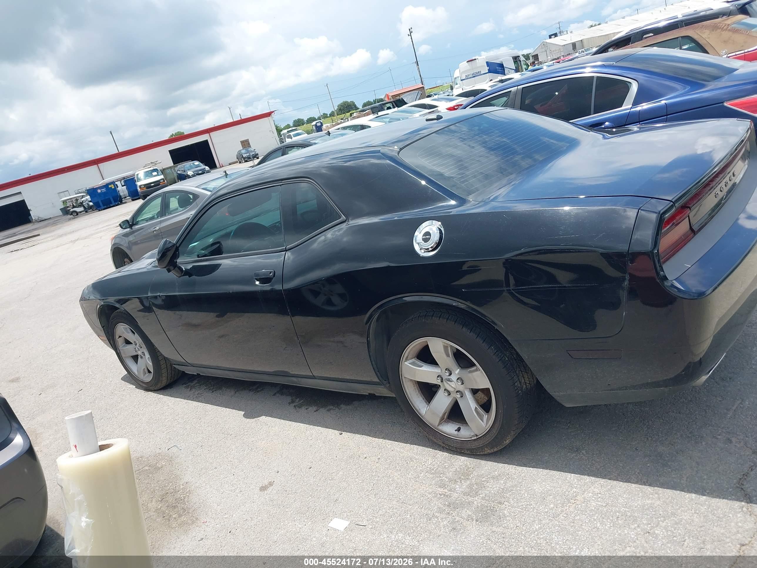2012 DODGE CHALLENGER SXT