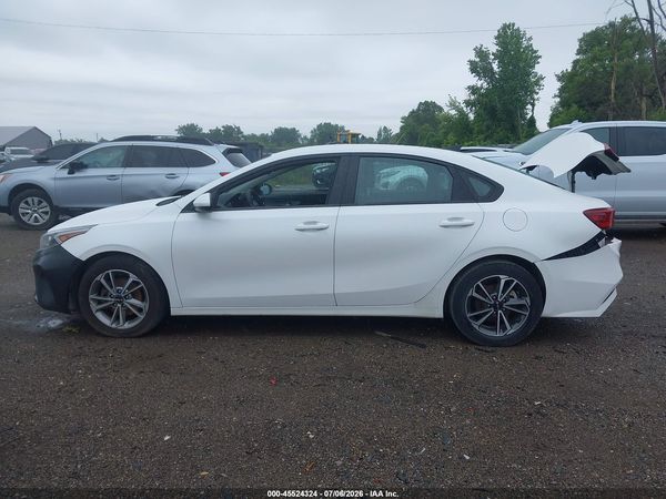 2022 KIA FORTE LXS