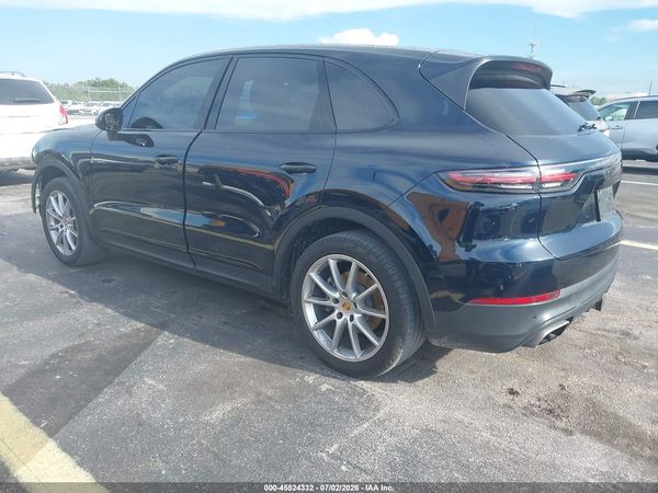 2019 PORSCHE CAYENNE