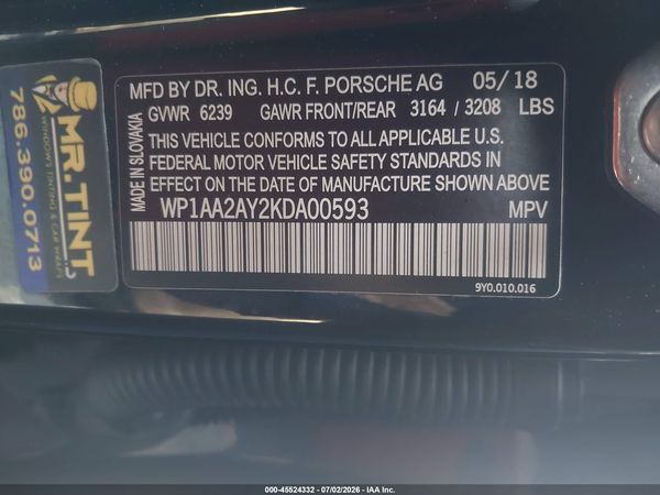 2019 PORSCHE CAYENNE