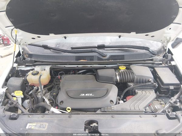 2017 CHRYSLER PACIFICA TOURING — I10