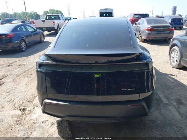 2026 TESLA MODEL Y