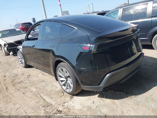 2026 TESLA MODEL Y