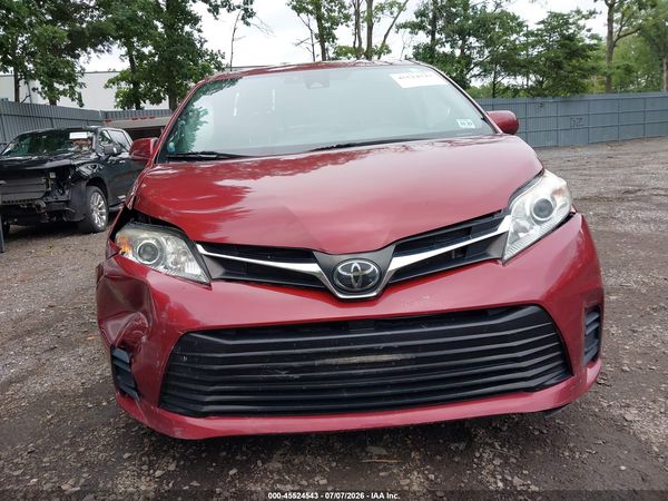 2020 TOYOTA SIENNA LE