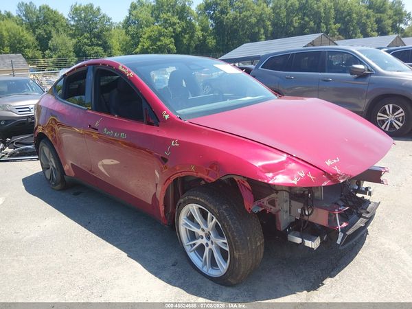 2026 TESLA MODEL Y