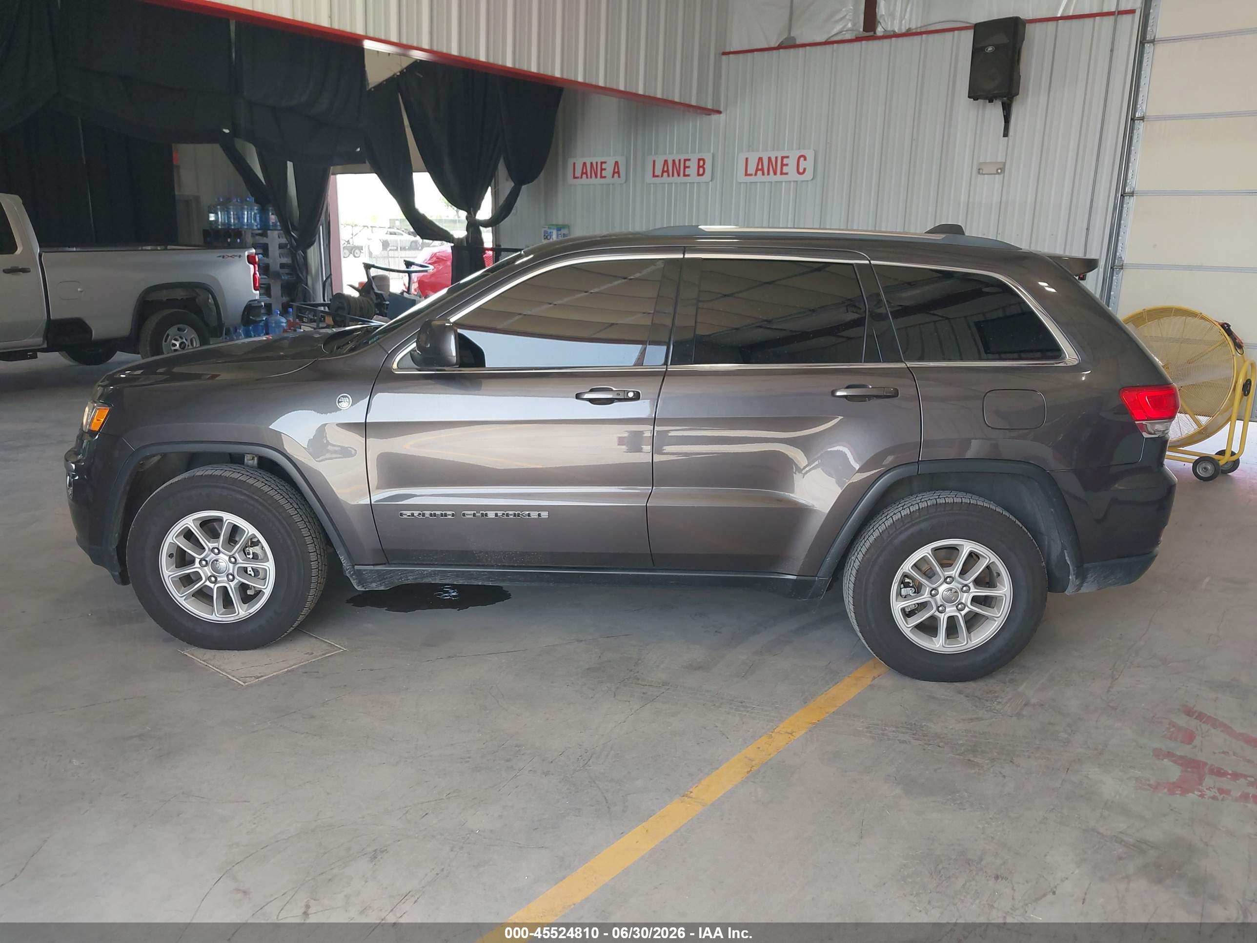 2019 JEEP GRAND CHEROKEE LAREDO E 4X4
