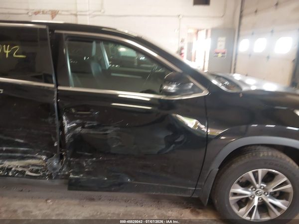 2016 TOYOTA HIGHLANDER LE PLUS V6