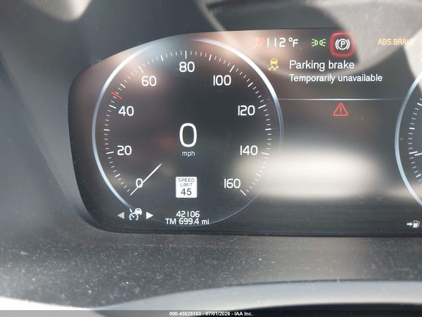 2020 VOLVO XC90 T5 MOMENTUM 7 PASSENGER