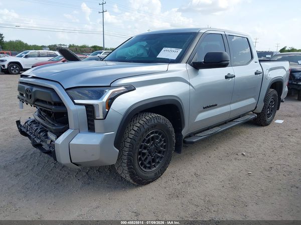 2026 TOYOTA TUNDRA SR5 CREWMAX 5.5' BED