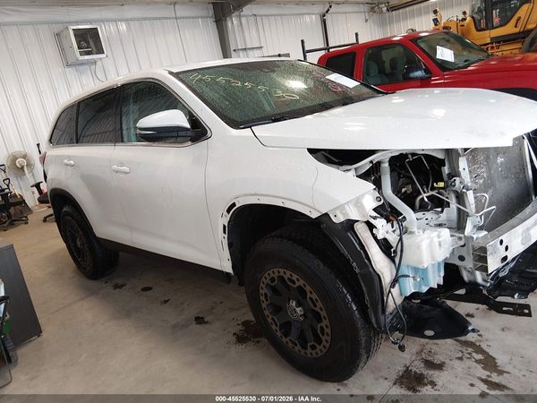 2019 TOYOTA HIGHLANDER LE