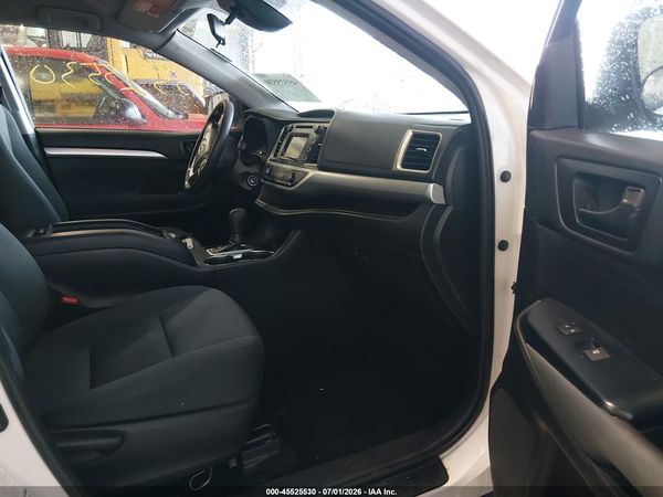 2019 TOYOTA HIGHLANDER LE