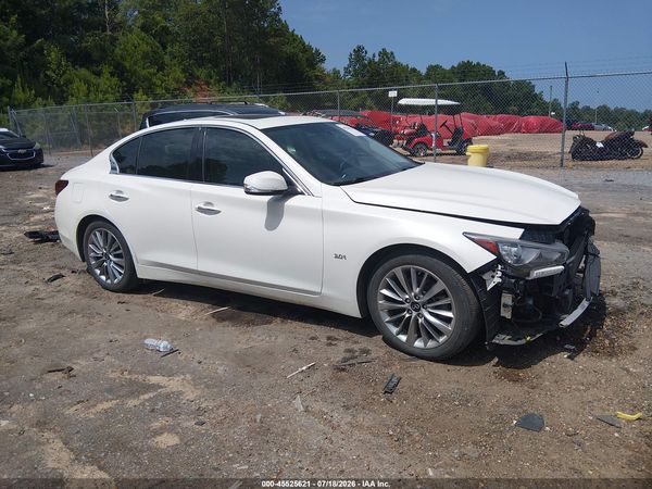 2020 INFINITI Q50 LUXE