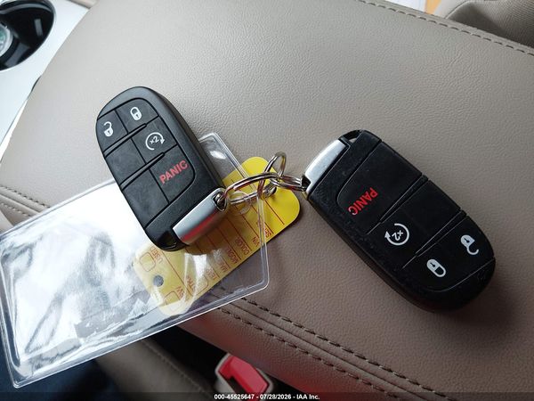 2019 JEEP GRAND CHEROKEE LAREDO E 4X4