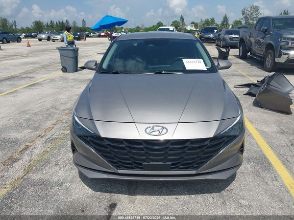 2022 HYUNDAI ELANTRA SEL