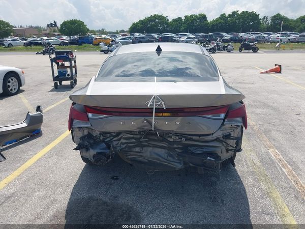 2022 HYUNDAI ELANTRA SEL