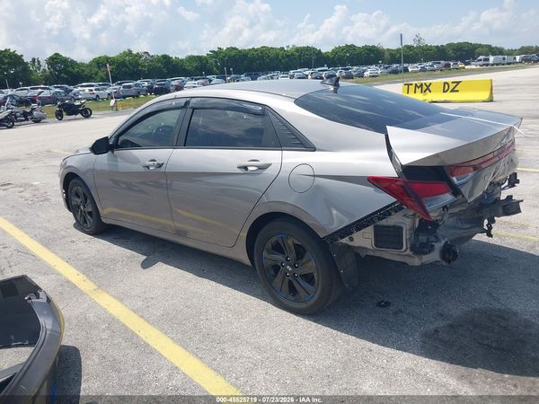 2022 HYUNDAI ELANTRA SEL