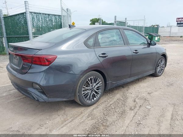 2024 KIA FORTE GT-LINE