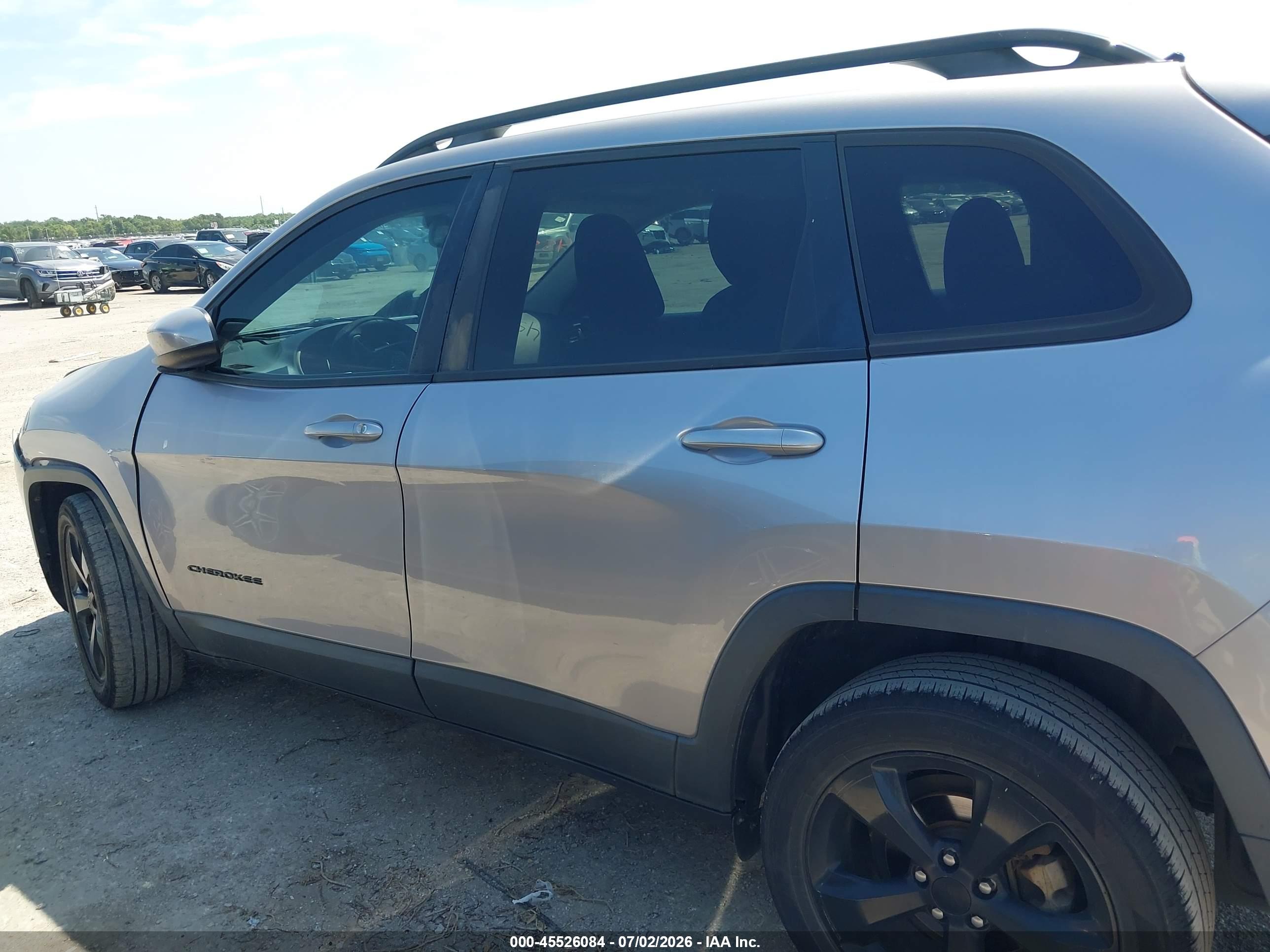 2018 JEEP CHEROKEE LATITUDE FWD