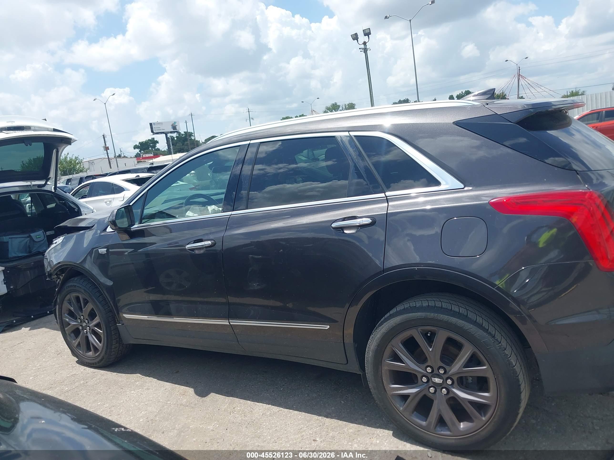 2018 CADILLAC XT5 LUXURY