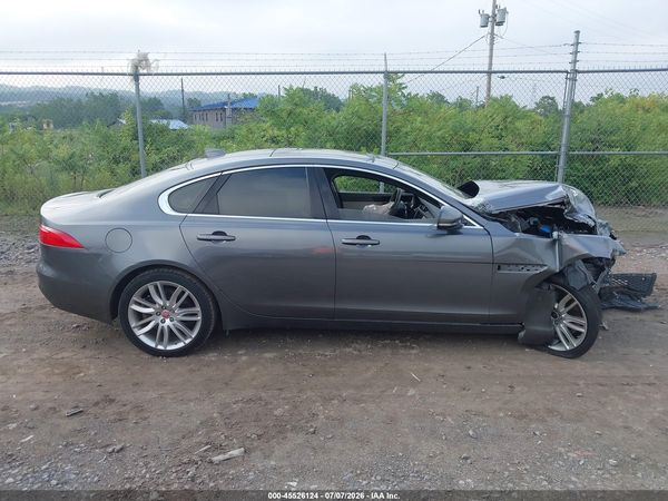 2017 JAGUAR XF Prestige