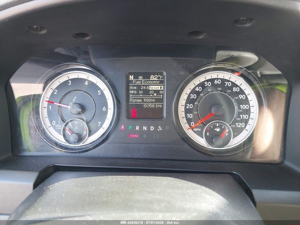 2019 RAM 1500 CLASSIC TRADESMAN  4X4 8' BOX
