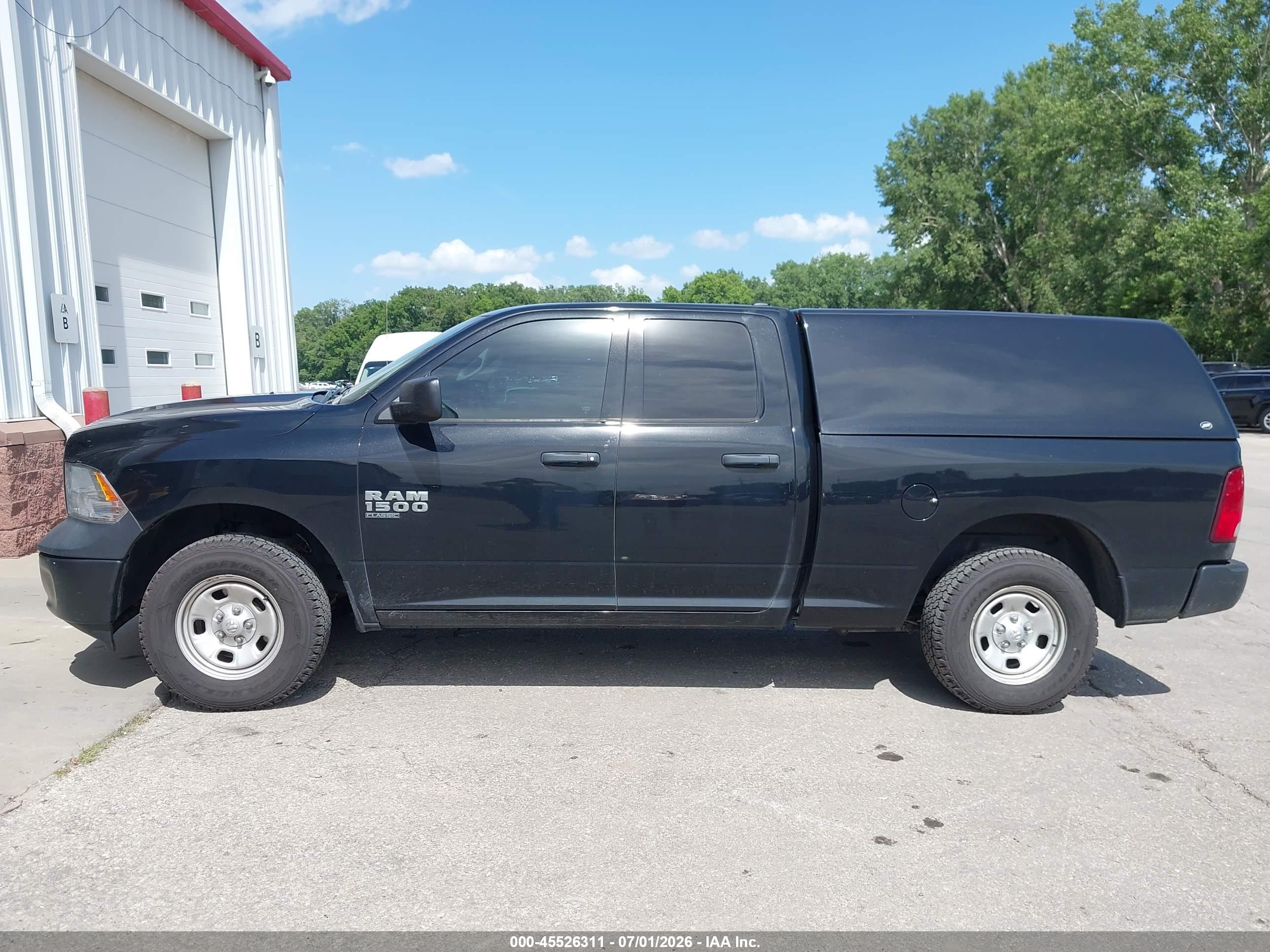 2019 RAM 1500 CLASSIC TRADESMAN  4X4 6'4 BOX