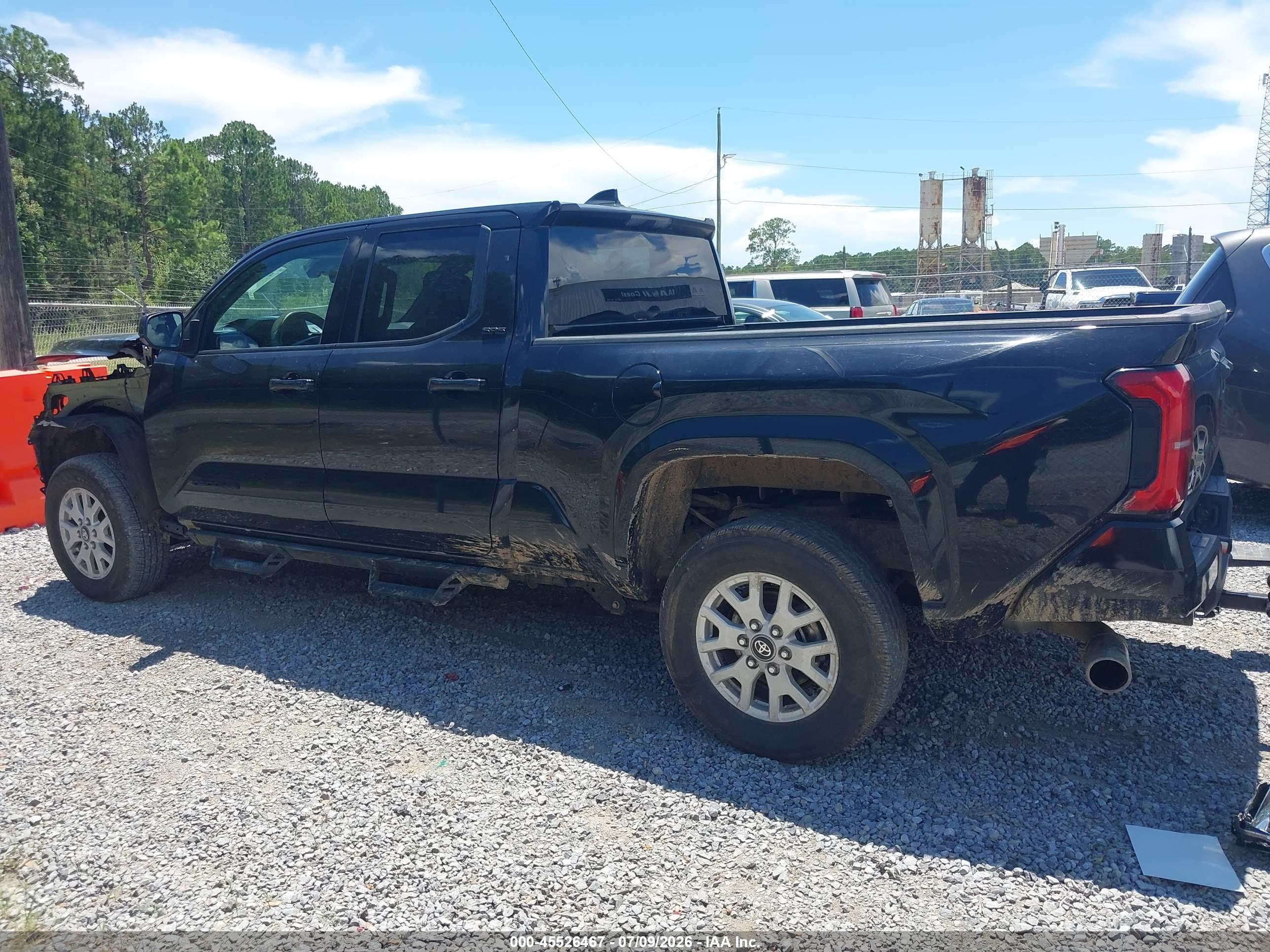 2025 TOYOTA TACOMA SR5