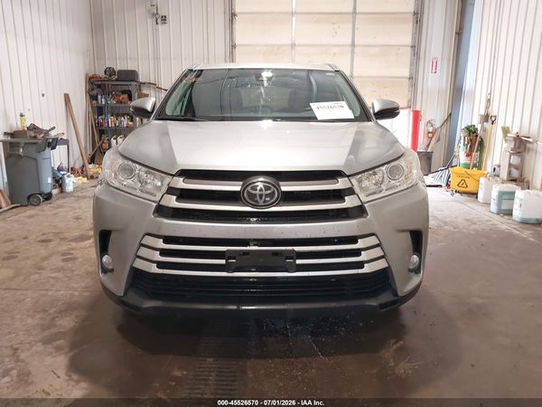 2019 TOYOTA HIGHLANDER XLE