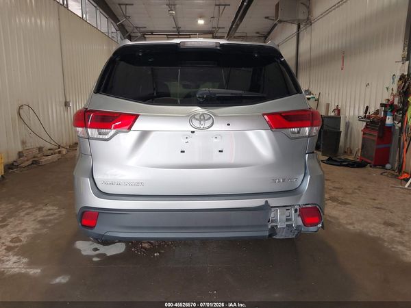 2019 TOYOTA HIGHLANDER XLE