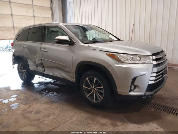 2019 TOYOTA HIGHLANDER XLE