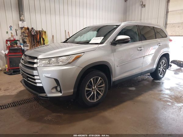 2019 TOYOTA HIGHLANDER XLE