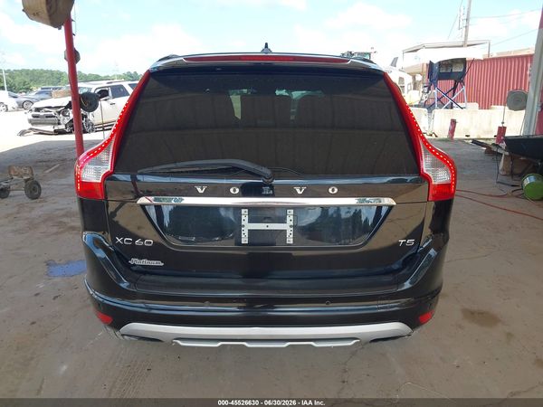2017 VOLVO XC60 T5 DYNAMIC