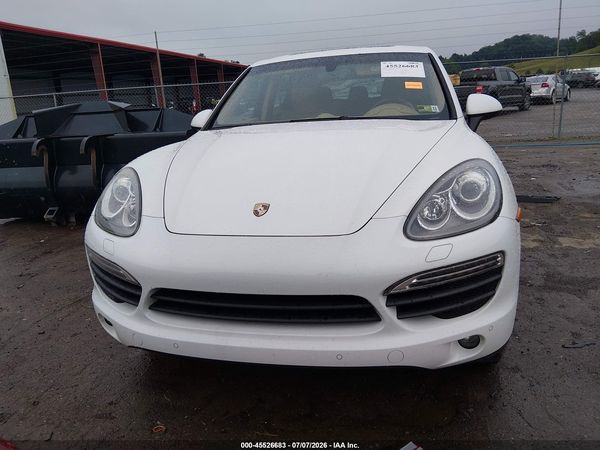 2013 PORSCHE CAYENNE S