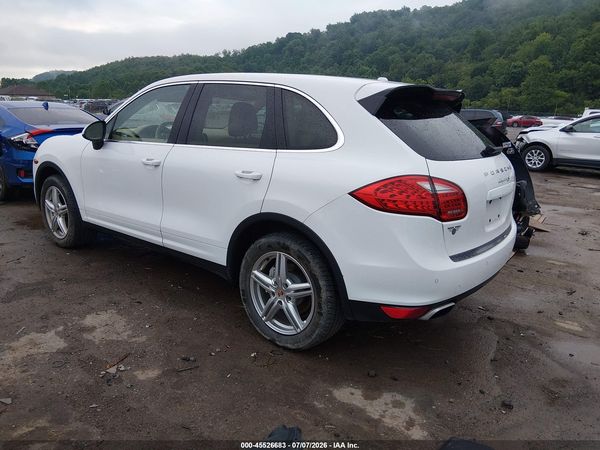2013 PORSCHE CAYENNE S