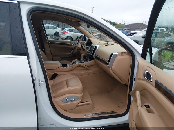 2013 PORSCHE CAYENNE S
