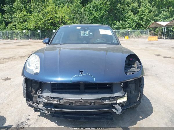 2017 PORSCHE MACAN