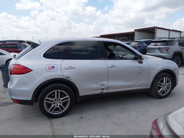 2011 PORSCHE CAYENNE