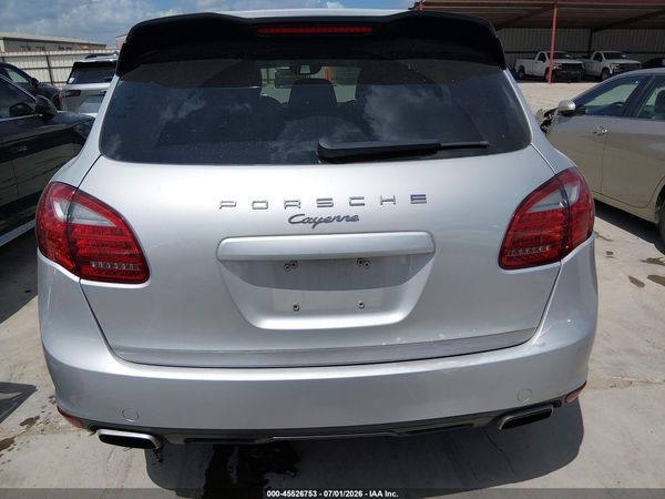 2011 PORSCHE CAYENNE