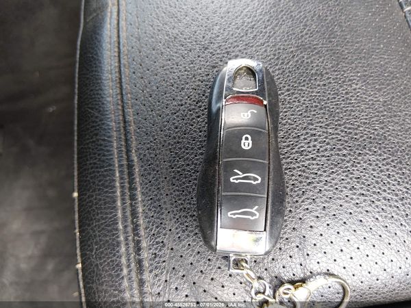 2011 PORSCHE CAYENNE