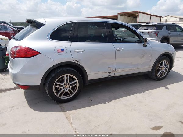 2011 PORSCHE CAYENNE