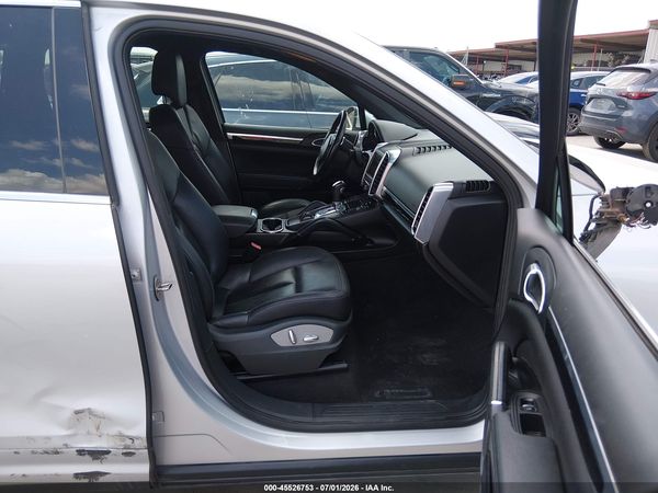 2011 PORSCHE CAYENNE