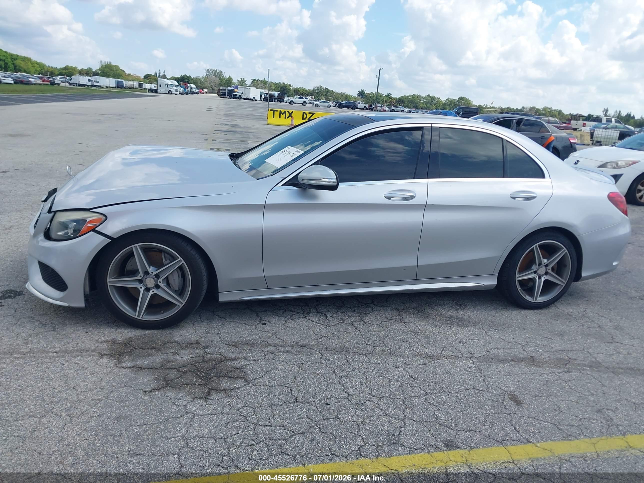 2015 MERCEDES-BENZ C 300 SPORT