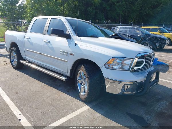 2017 RAM 1500 BIG HORN  4X4 5'7 BOX