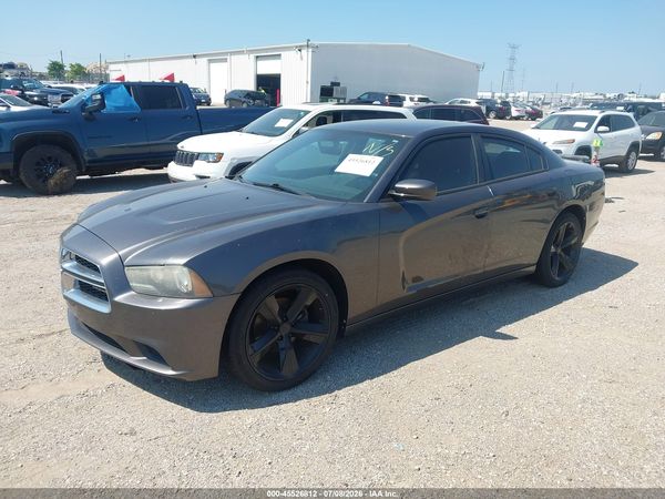 2013 DODGE CHARGER SE